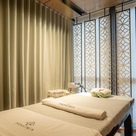 Отель Ramada By Wyndham Bangkok Sukhumvit 87 Экстерьер фото