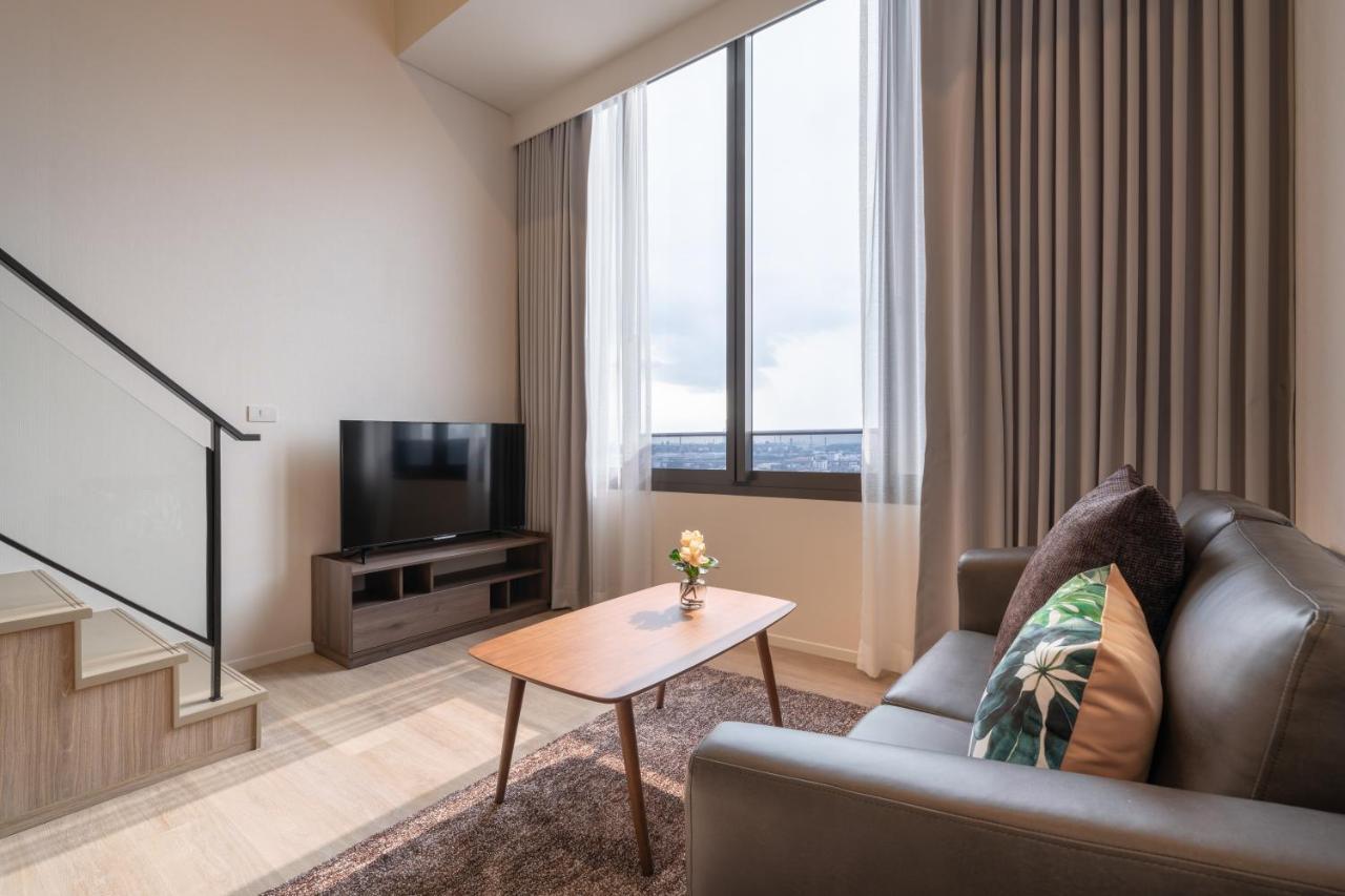 Отель Ramada By Wyndham Bangkok Sukhumvit 87 Экстерьер фото
