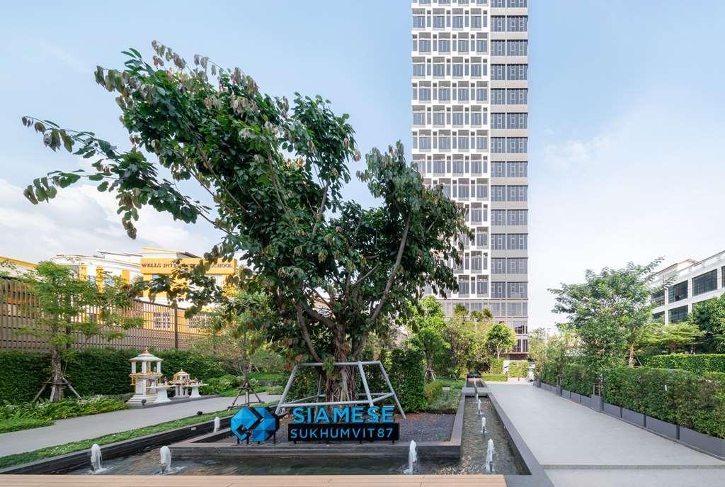Отель Ramada By Wyndham Bangkok Sukhumvit 87 Экстерьер фото