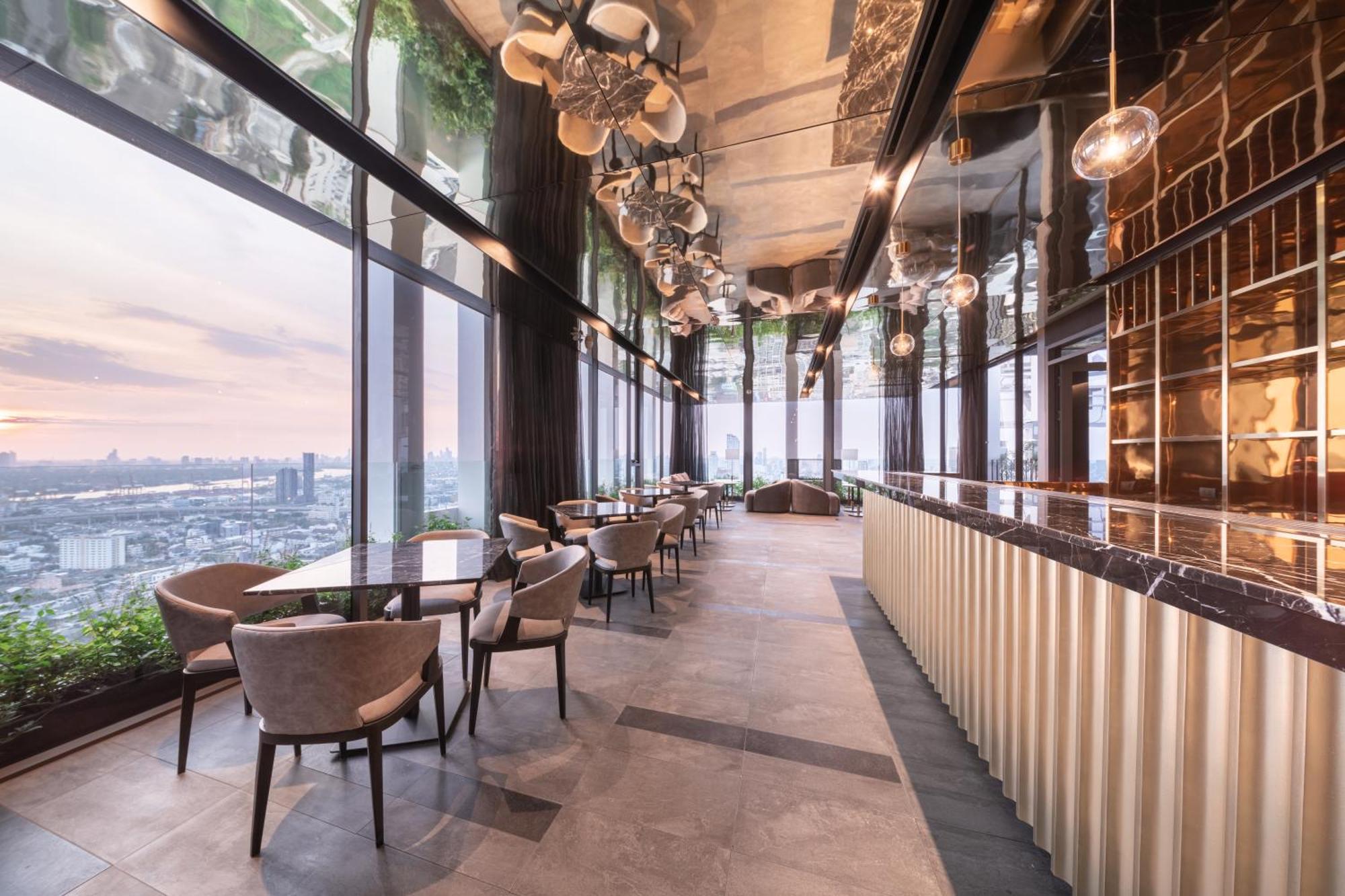 Отель Ramada By Wyndham Bangkok Sukhumvit 87 Экстерьер фото